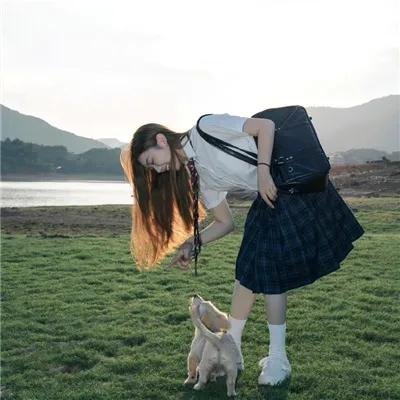 暧魅满屋 海报
